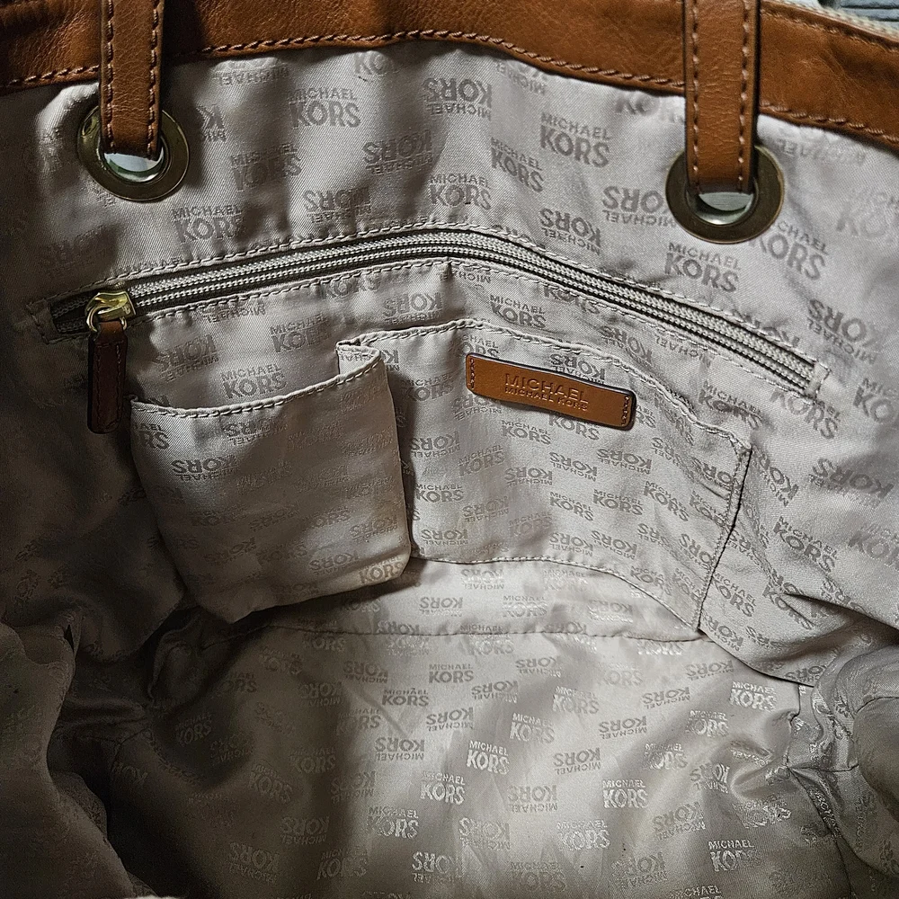 MICHAEL‎ KORS BROWN MEDIUM CARRYALL TOTE JET SET TRAVEL GRAPHIC LOGO BAG - Picture 15 of 16